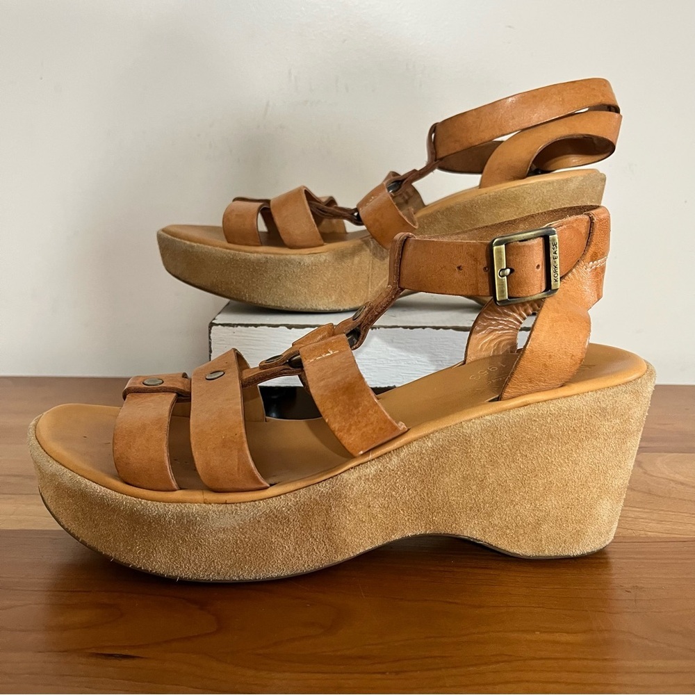 Women’s Kork Ease‎ Wedge Sandals Platform Size 40.5 US Size 9 Casual Tan Leather